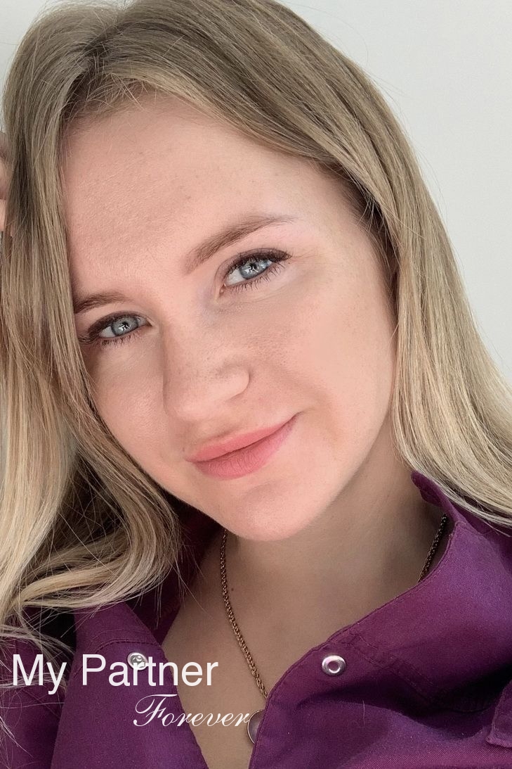 Meet Single Belarusian Girl Mariya from Baranovochi, Belarus