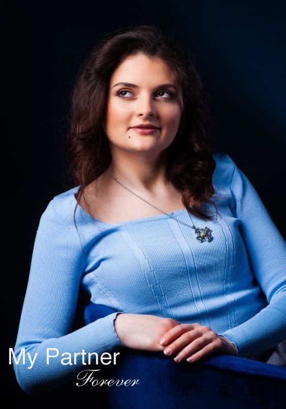 Meet Single Ukrainian Woman Yuliya from Ternopol, Ukraine