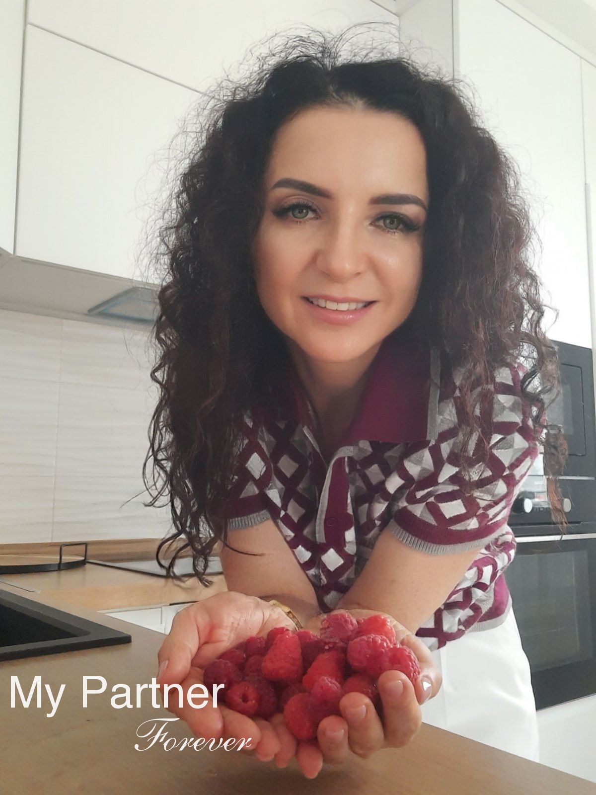 Meet Ukrainian Girl Yuliya from Kiev, Ukraine