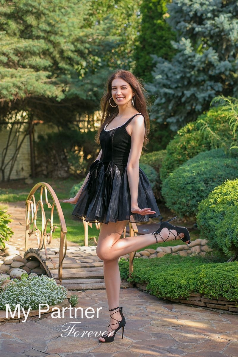 Online Dating with Beautiful Ukrainian Girl Kseniya from Krivoj Rog, Ukraine