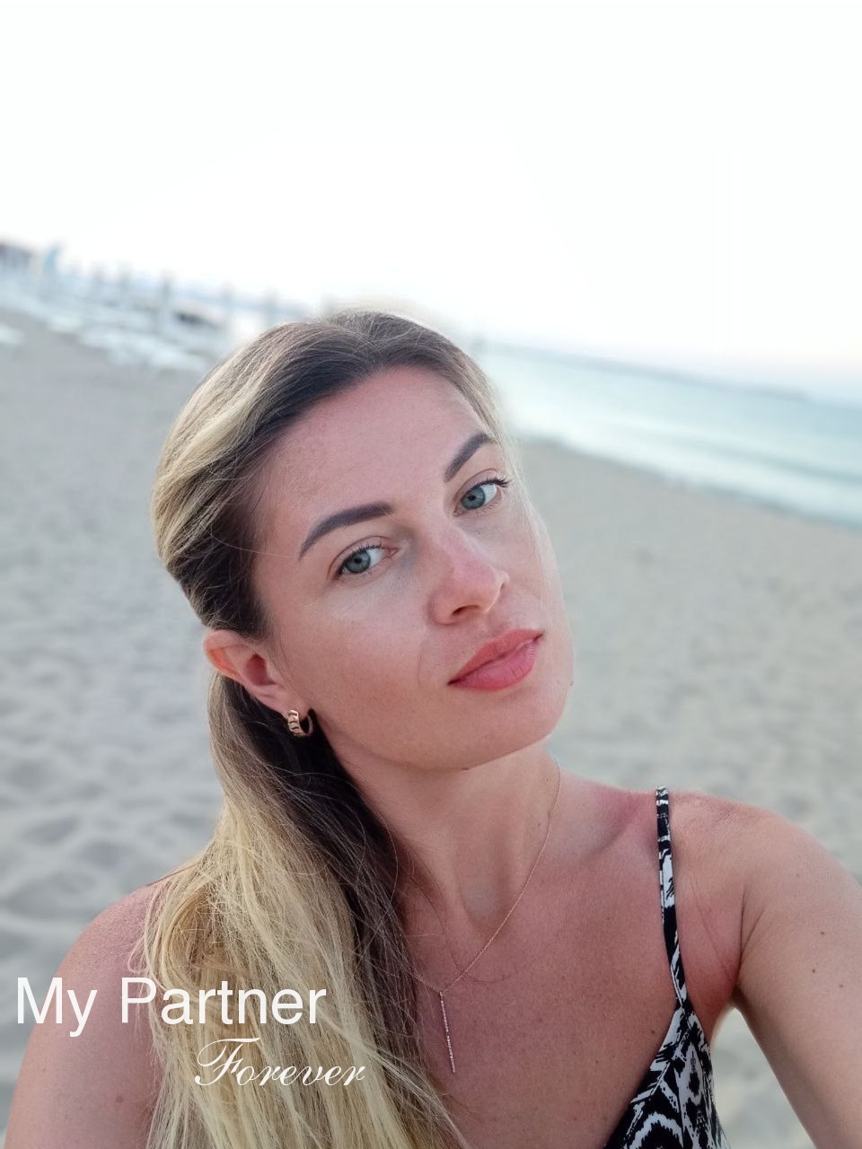 Online Dating with Beautiful Ukrainian Girl Yuliya from Khmelnitsky, Ukraine