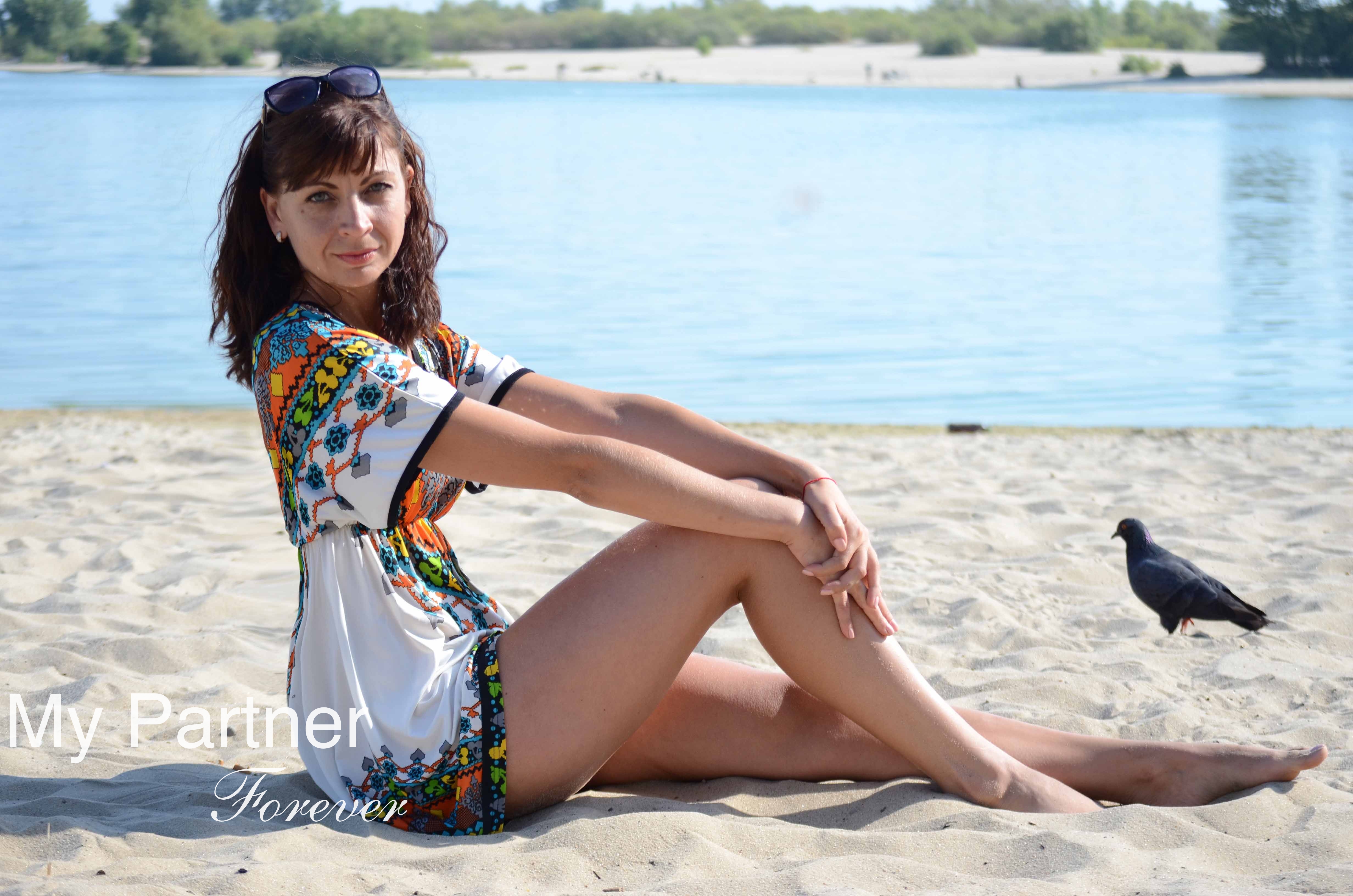 Online Dating with Charming Ukrainian Woman Tatiyana from Cherkasy, Ukraine