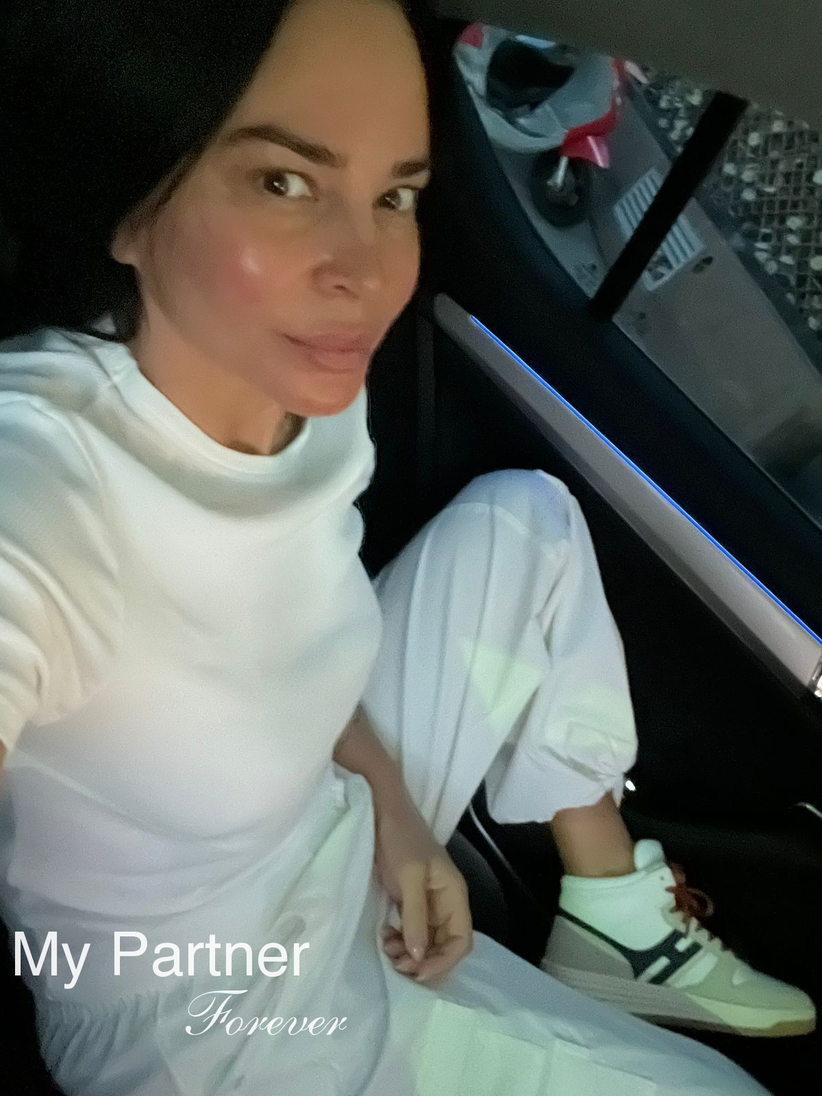 Online Dating with Gorgeous Ukrainian Woman Anna from Kherson, Ukraine