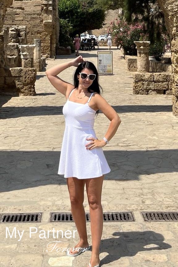 Online Dating with Single Belarusian Girl Elena from Grodno, Belarus