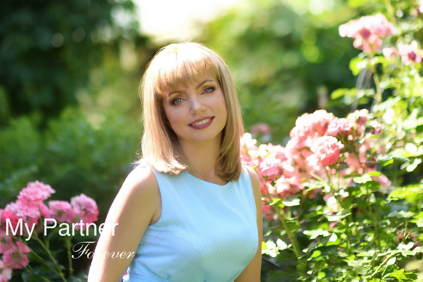 Online Dating with Stunning Ukrainian Girl Nataliya from Kharkov, Ukraine