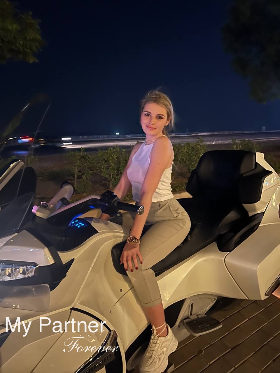 Single Ukrainian Girl Anastasiya from Kiev, Ukraine