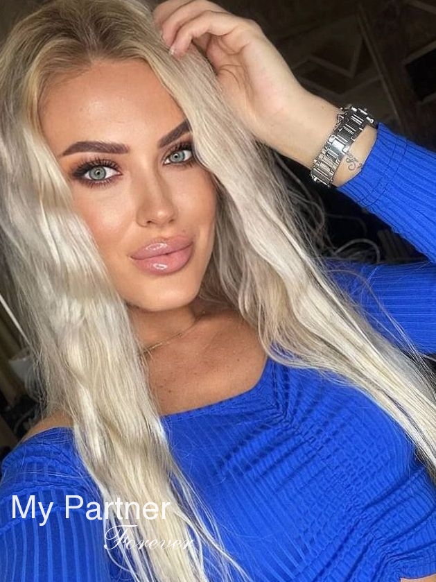 Ukrainian Girl for Marriage - Olga from Kiev, Ukraine