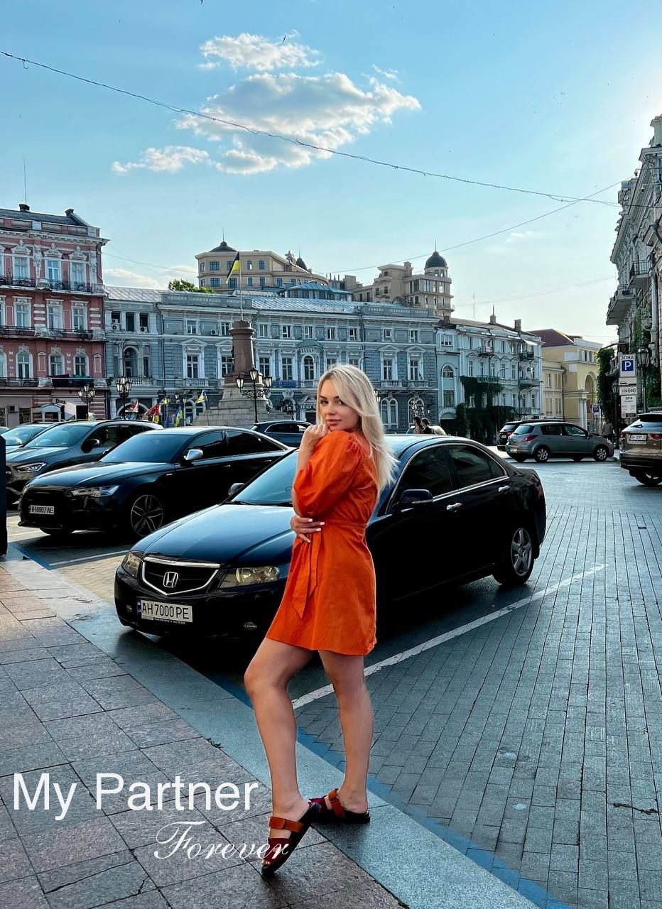 Ukrainian Girl Seeking Marriage - Katrina from Odessa, Ukraine