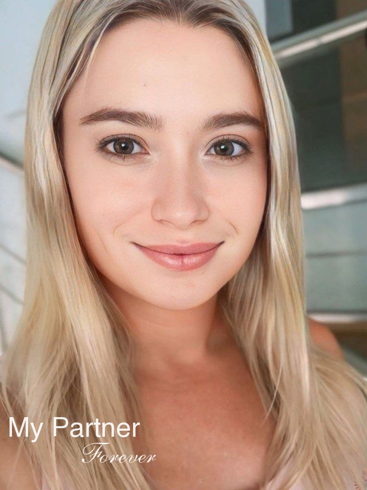 Ukrainian Woman Looking for Marriage - Yana from Kiev, Ukraine